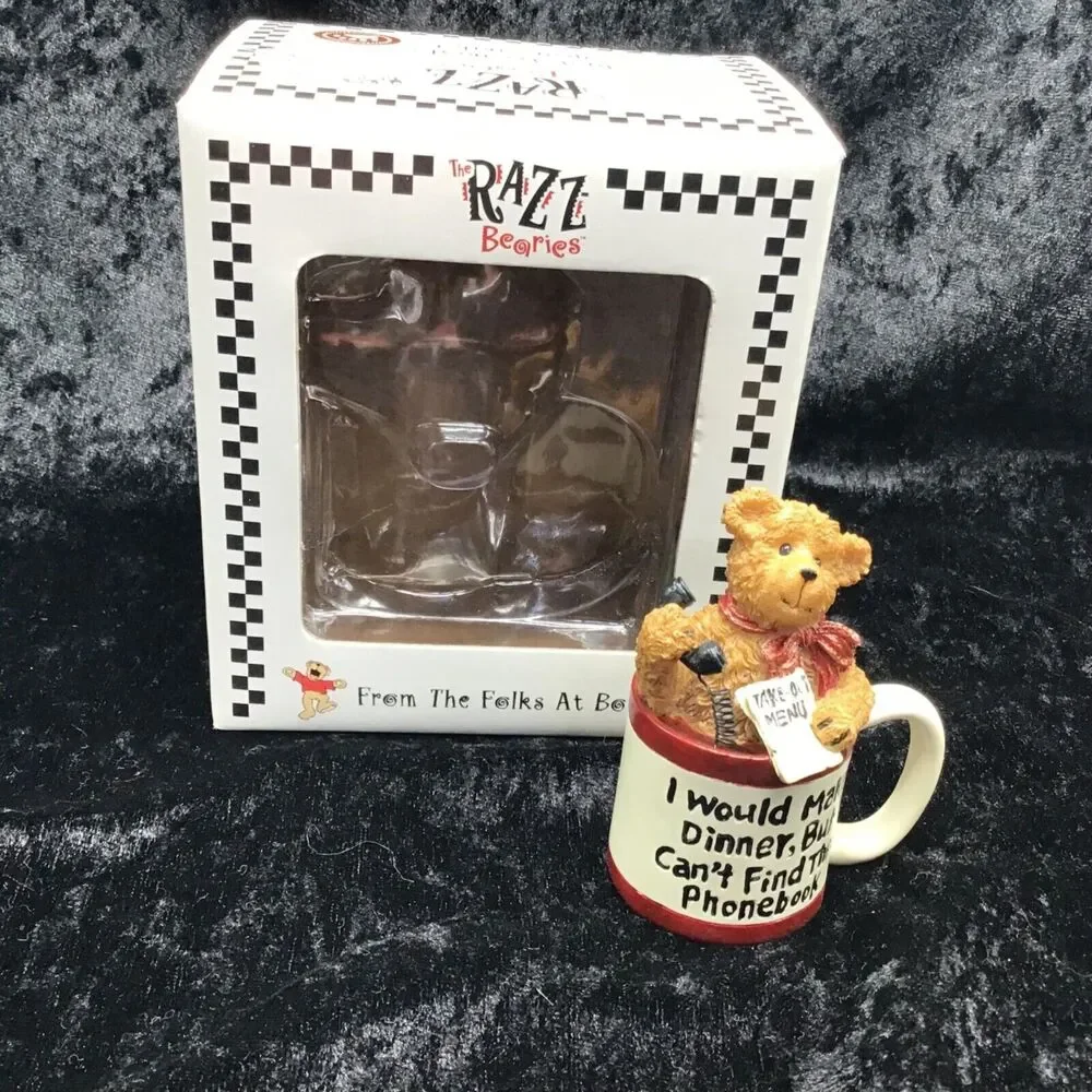 Boyds Bears Razz Bearies Carrie Out Figurine With Box 2004 2